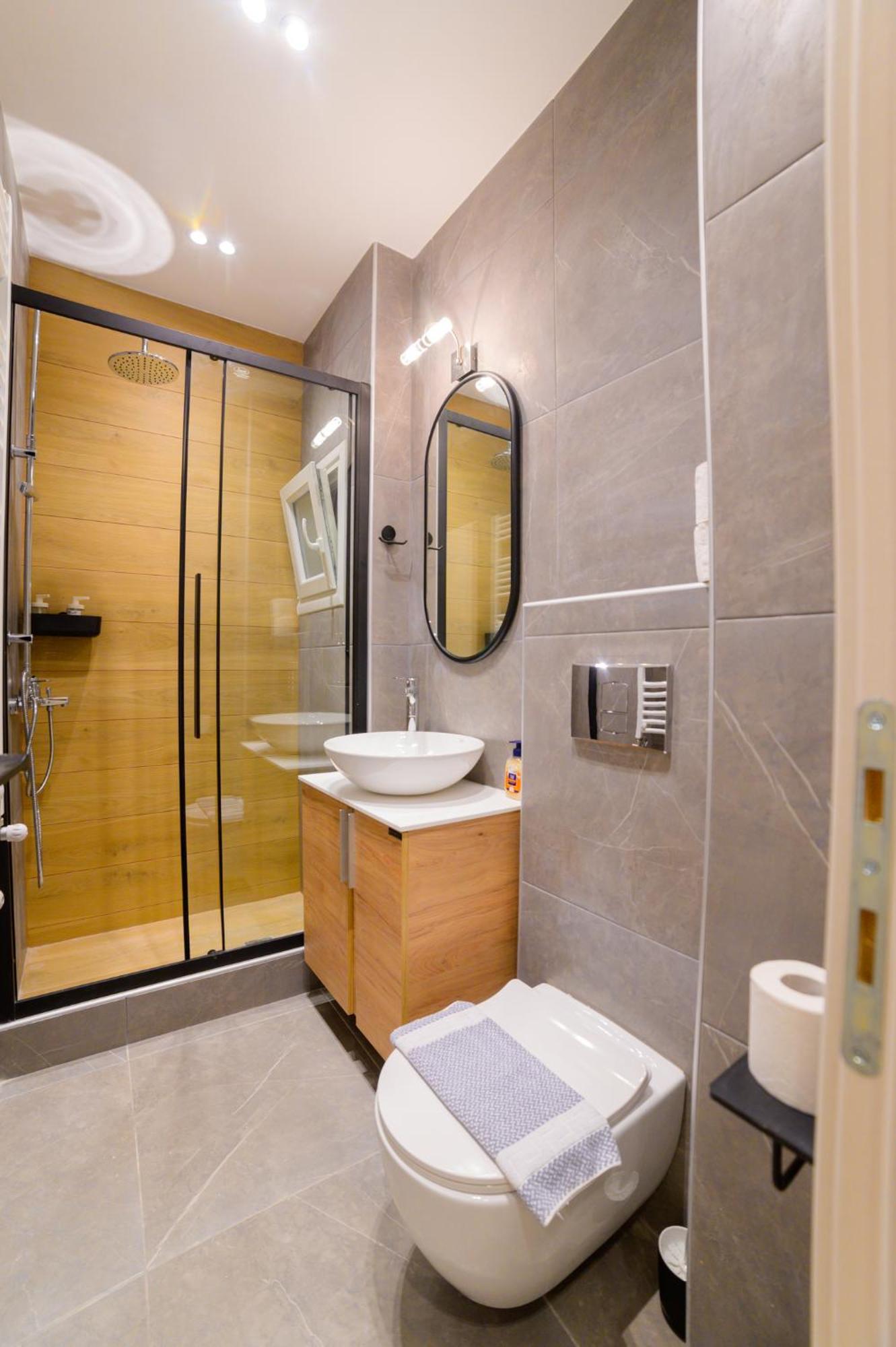 New Modern 2Nd Floor Apartment Thessalonique Extérieur photo