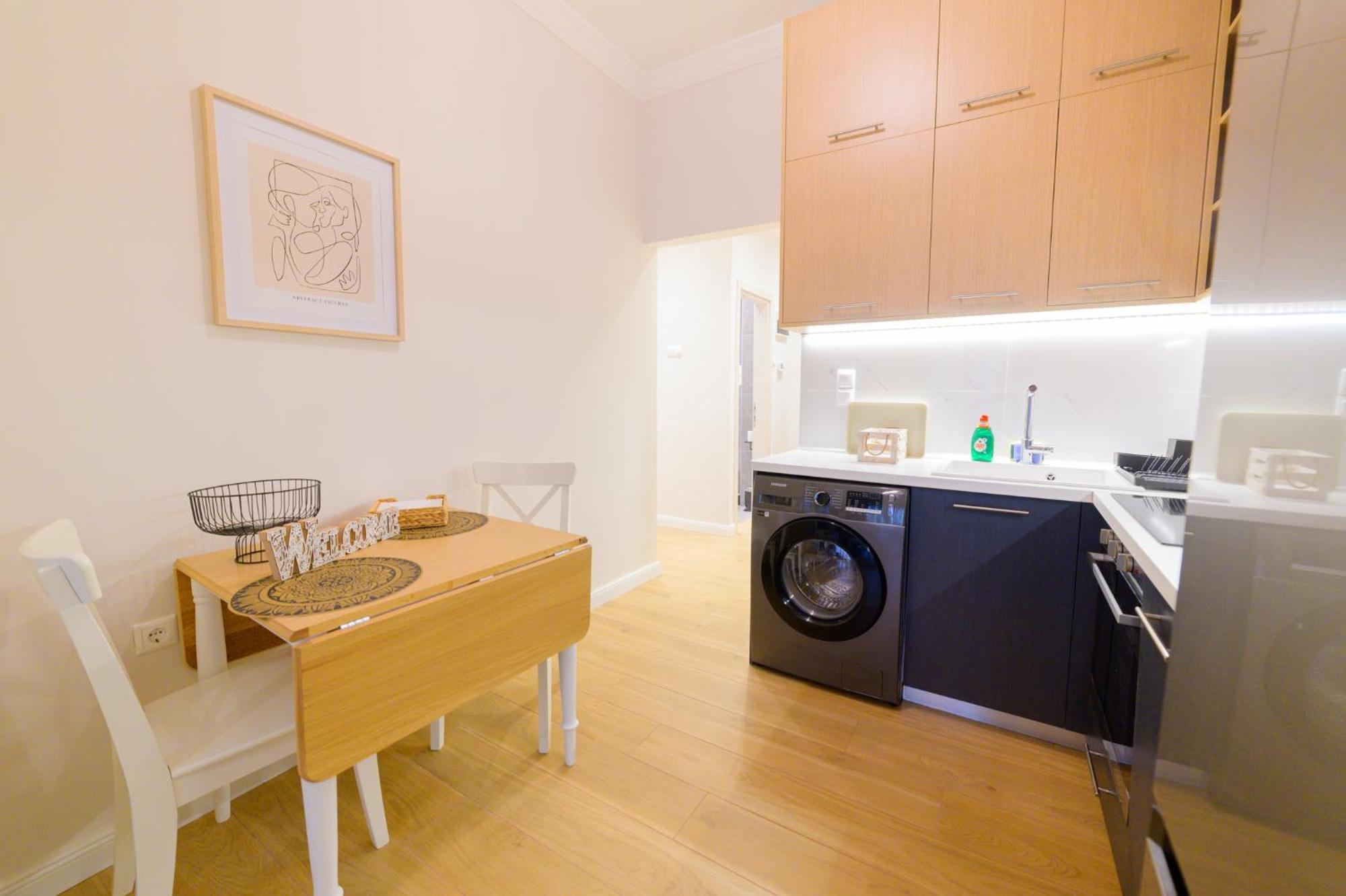 New Modern 2Nd Floor Apartment Thessalonique Extérieur photo